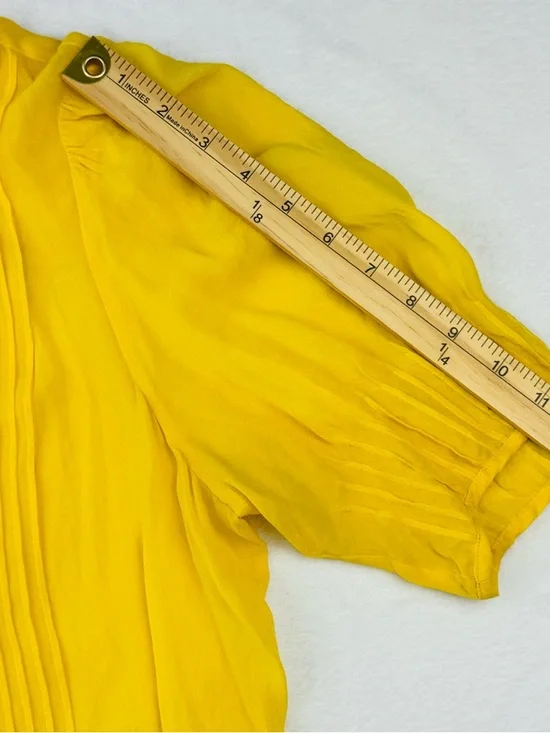 Madewell pintucked blouse. Short, pleated sleeves. 100% Silk. Women’s size L. - Picture 4 of 10